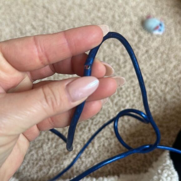 Blue Xbox Wired Controller with Ergonomic Design - Picture 6 of 6